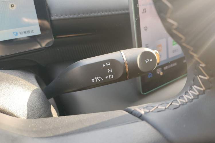 Used Baojun Enjoy 2025 All-Electric 600km Luxury Edition Gear Lever