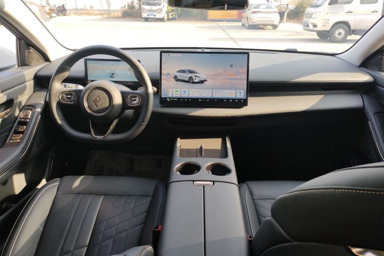 Used Baojun Enjoy 2025 All-Electric 600km Luxury Edition Interior 2