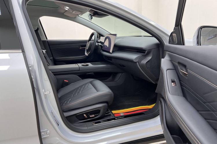 Used Baojun Enjoy 2025 All-Electric 600km Luxury Edition Interior 3