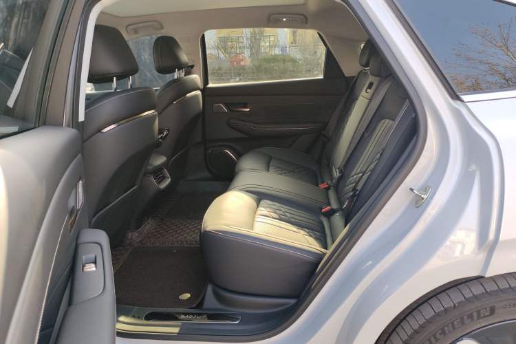 Used Baojun Enjoy 2025 All-Electric 600km Luxury Edition Interior 3