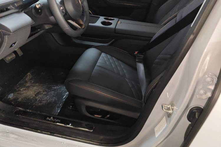 Used Baojun Enjoy 2025 Plug-in Hybrid 140km Standard Version Left Front Seat