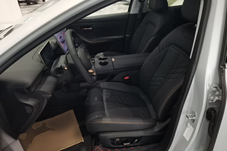 Used Baojun Enjoy 2025 Plug-in Hybrid 140km Luxury Edition Left Front Seat