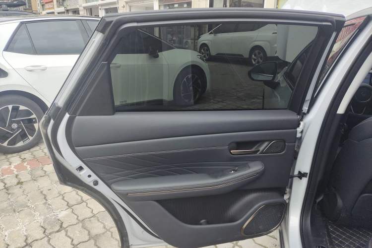 Used Baojun Enjoy 2025 All-Electric 600km Luxury Edition Left Rear Door Interior