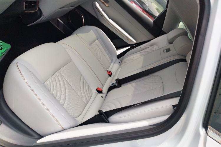 Used Baojun Enjoy 2025 Plug-in Hybrid 140km Standard Version Left Rear Seat