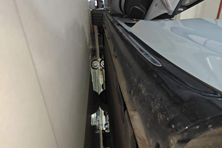 Used Baojun Enjoy 2025 All-Electric 600km Luxury Edition Left Side Sill