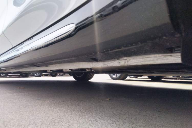 Used Baojun Enjoy 2025 Plug-in Hybrid 140km Standard Version Left Side Sill