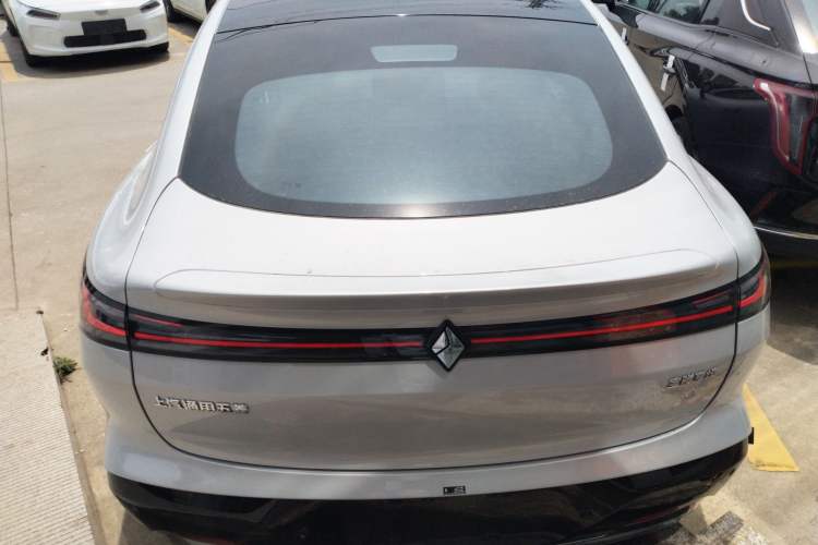 Used Baojun Enjoy 2025 Plug-in Hybrid 140km Standard Version Rear