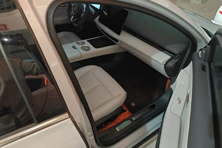 Used Baojun Enjoy 2025 All-Electric 600km Luxury Edition Right Front Seat