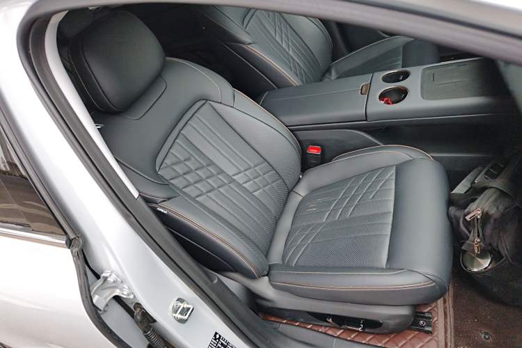 Used Baojun Enjoy 2025 Plug-in Hybrid 140km Luxury Edition Right Front Seat