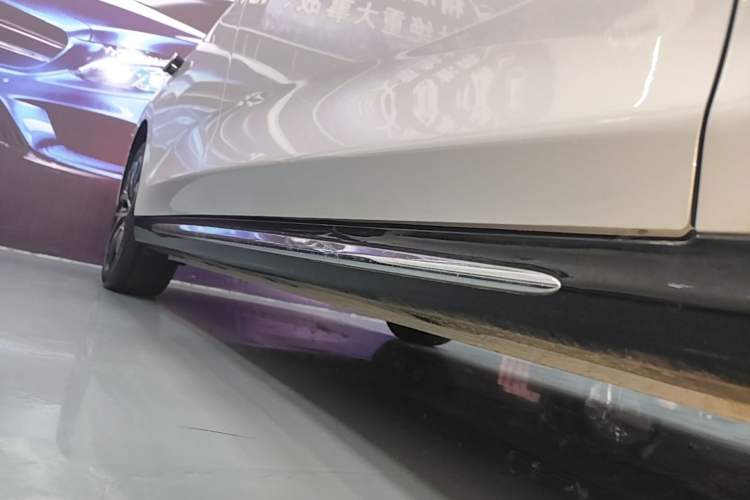 Used Baojun Enjoy 2025 Plug-in Hybrid 140km Luxury Edition Right Side Sill