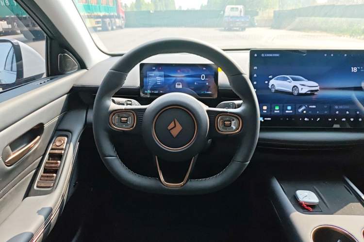 Used Baojun Enjoy 2025 Plug-in Hybrid 140km Luxury Edition Steering Wheel