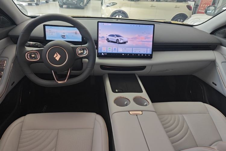Used Baojun Enjoy 2025 All-Electric 600km Luxury Edition Center Console