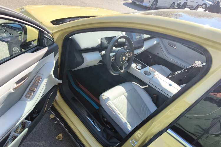 Used Baojun Enjoy 2025 Plug-in Hybrid 140km Luxury Edition Driver Seat