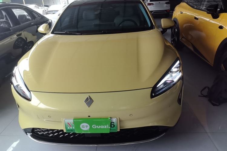 Used Baojun Enjoy 2025 All-Electric 600km Luxury Edition Front