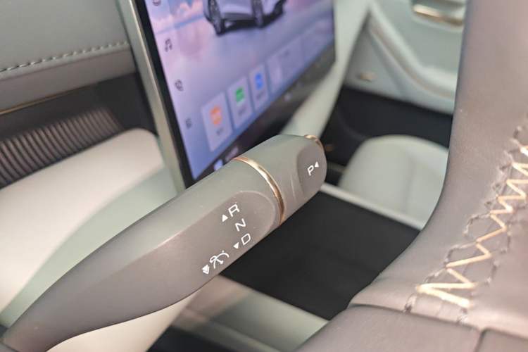 Used Baojun Enjoy 2025 All-Electric 600km Luxury Edition Gear Lever