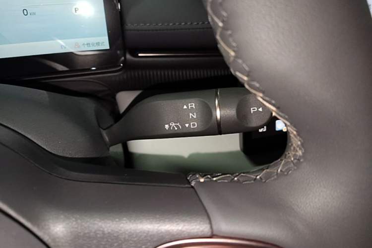 Used Baojun Enjoy 2025 Plug-in Hybrid 140km Luxury Edition Gear Lever
