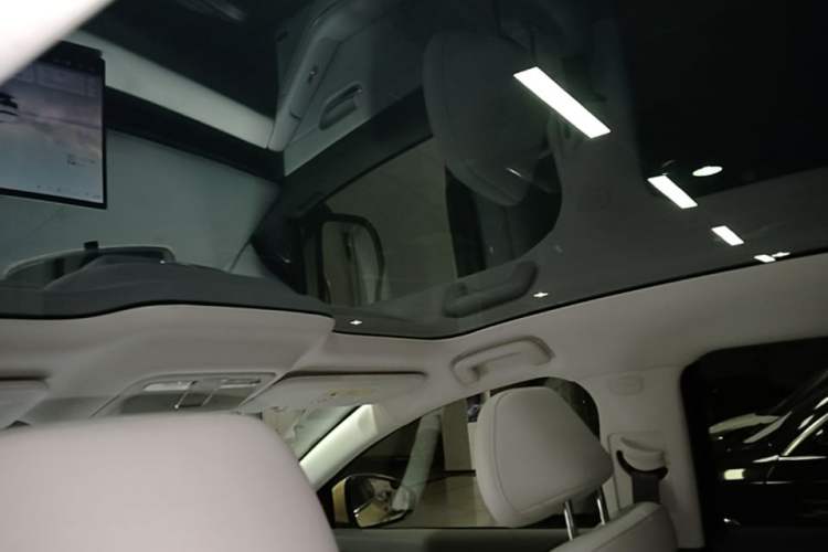 Used Baojun Enjoy 2025 Plug-in Hybrid 140km Luxury Edition Headliner