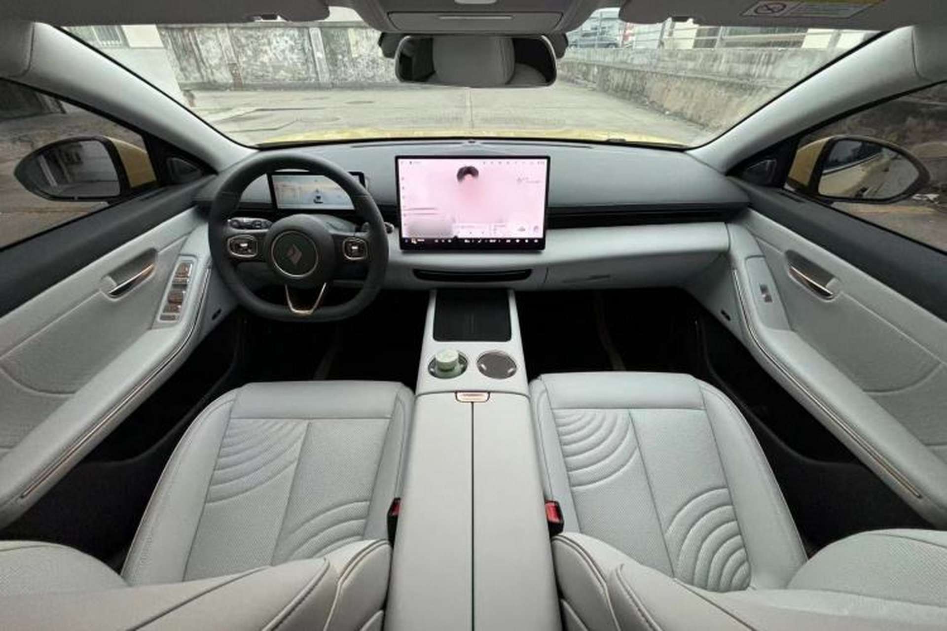 Used Baojun Enjoy 2025 Plug-in Hybrid 140km Luxury Edition Interior 1