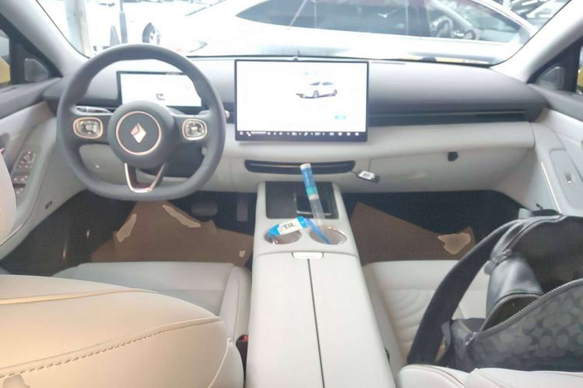 Used Baojun Enjoy 2025 Plug-in Hybrid 140km Luxury Edition Interior 2