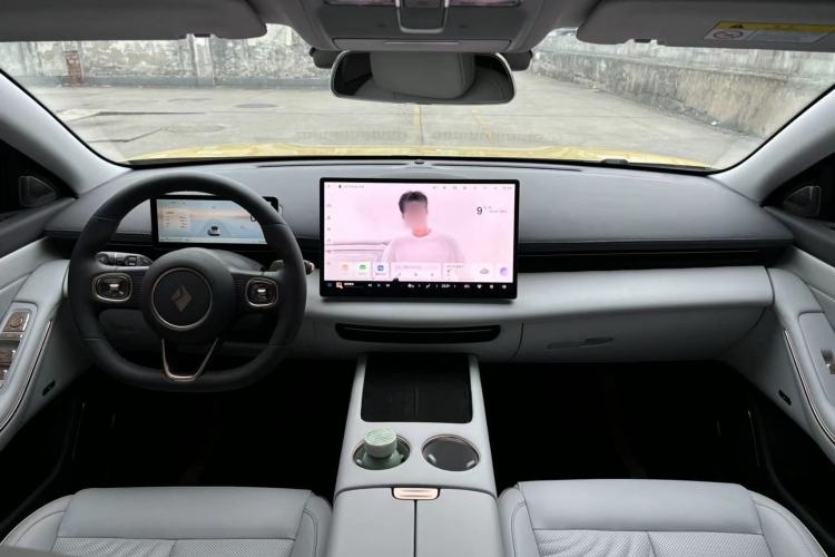 Used Baojun Enjoy 2025 Plug-in Hybrid 140km Luxury Edition Interior 2