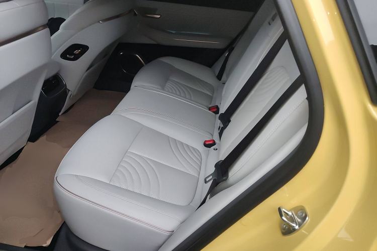 Used Baojun Enjoy 2025 Plug-in Hybrid 140km Luxury Edition Interior 4