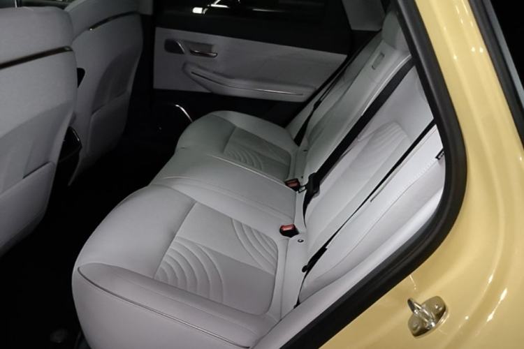Used Baojun Enjoy 2025 Plug-in Hybrid 140km Luxury Edition Left Rear Seat