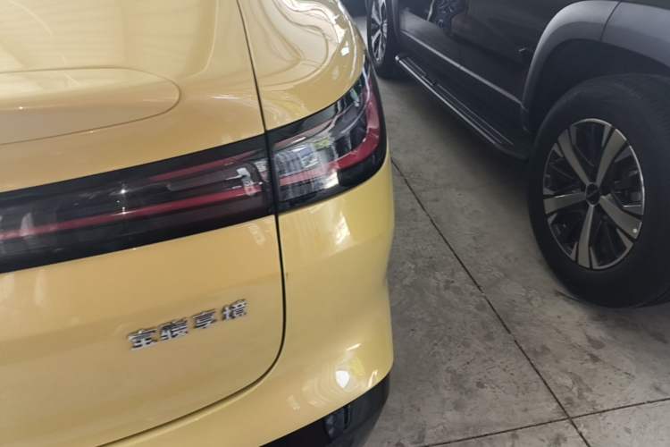 Used Baojun Enjoy 2025 Plug-in Hybrid 140km Luxury Edition Right Rear Taillight