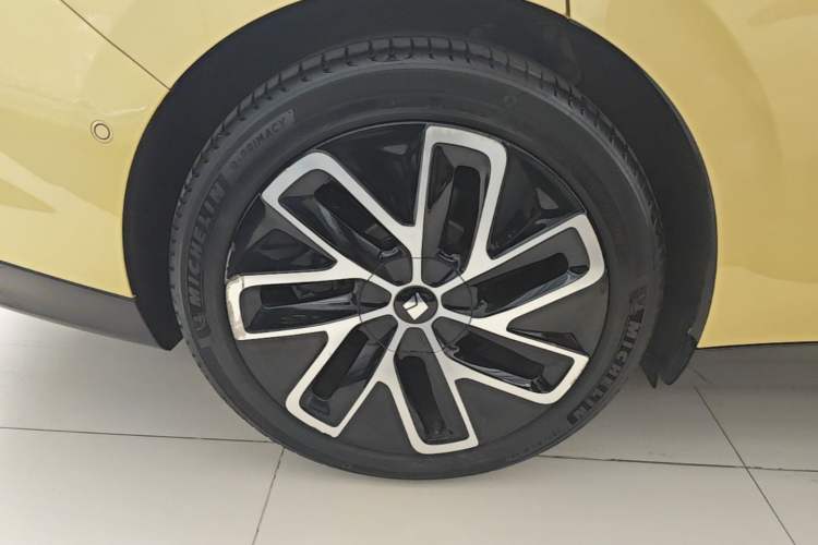 Used Baojun Enjoy 2025 All-Electric 600km Luxury Edition Right Rear Wheel Hub