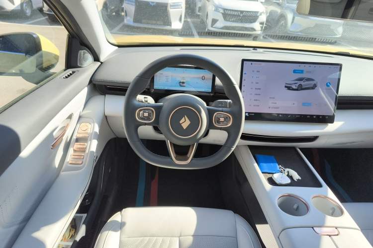Used Baojun Enjoy 2025 Plug-in Hybrid 140km Luxury Edition Steering Wheel