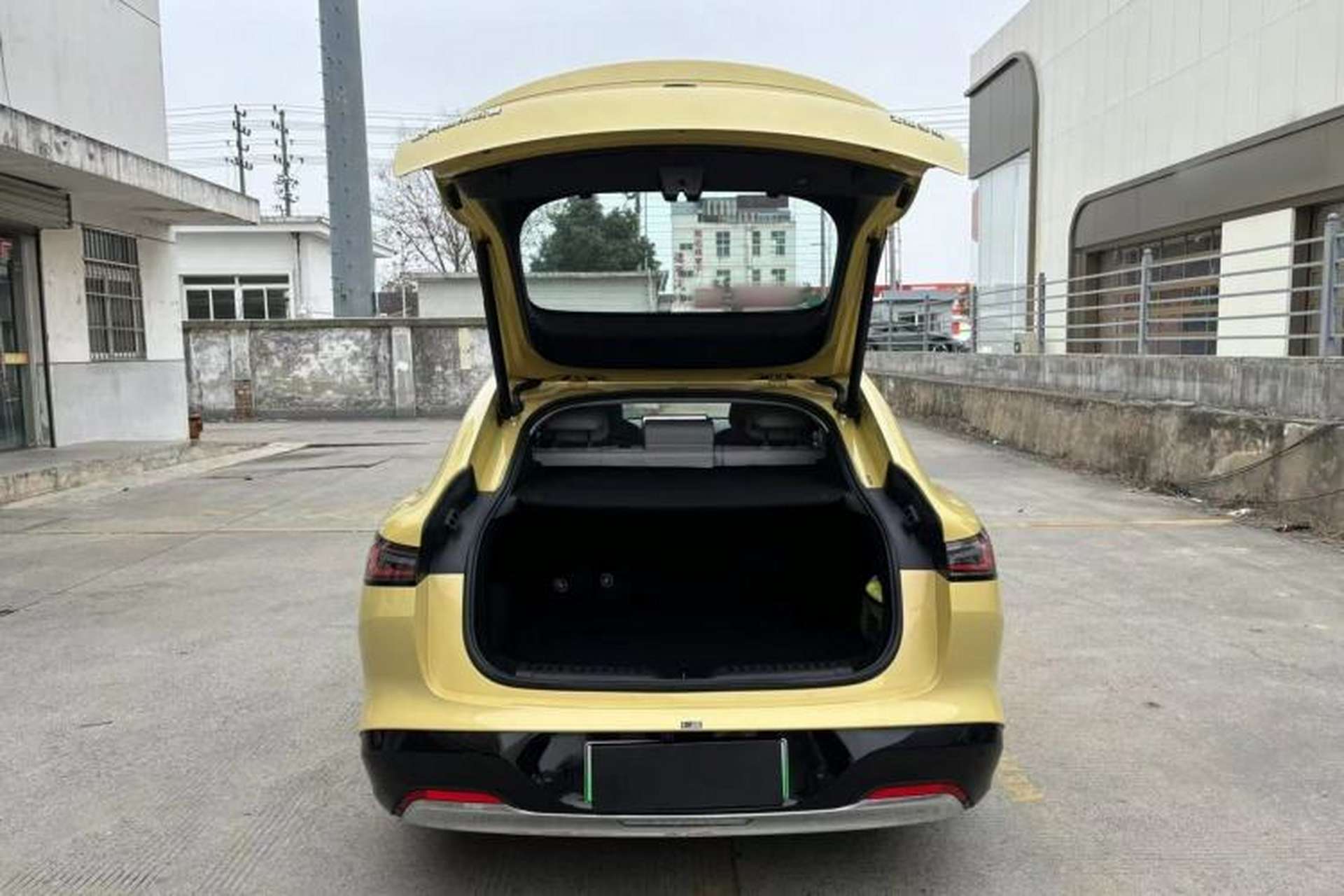 Used Baojun Enjoy 2025 Plug-in Hybrid 140km Luxury Edition Trunk
