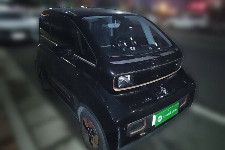 Used Baojun KiWi EV 2022 Designer Lite Edition Ternary Lithium Front Right 45 Deg
