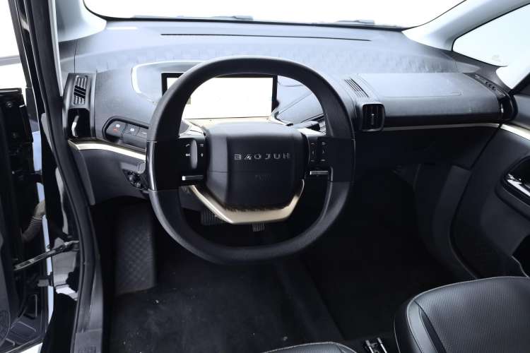 Used Baojun KiWi EV 2022 Artist Lite Edition Lithium Iron Phosphate Steering Wheel