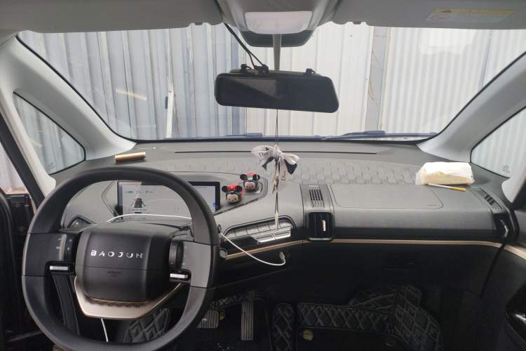 Used Baojun KiWi EV 2021 Designer Ternary Lithium Center Console
