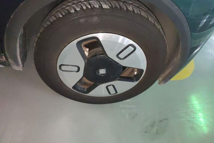 Used Baojun KiWi EV 2021 Designer Lithium Iron Phosphate Right Front Wheel Hub
