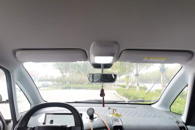 Used Baojun KiWi EV 2021 Artist Model Ternary Lithium Headliner
