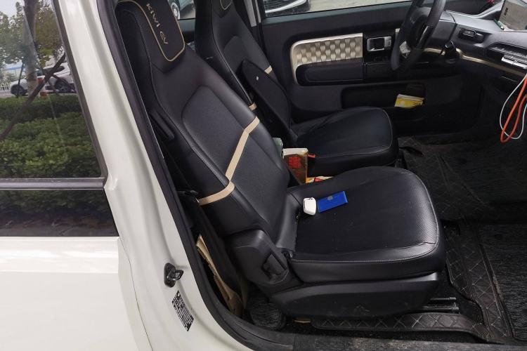 Used Baojun KiWi EV 2021 Artist Model Ternary Lithium Right Front Seat