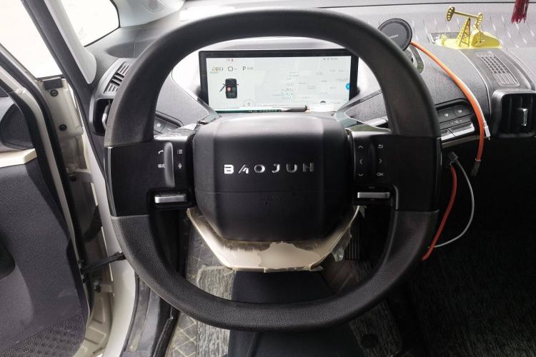 Used Baojun KiWi EV 2021 Artist Model Ternary Lithium Steering Wheel