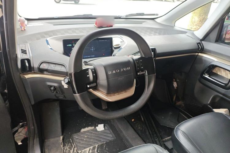 Used Baojun KiWi EV 2021 Artist Model Lithium Iron Phosphate Center Console