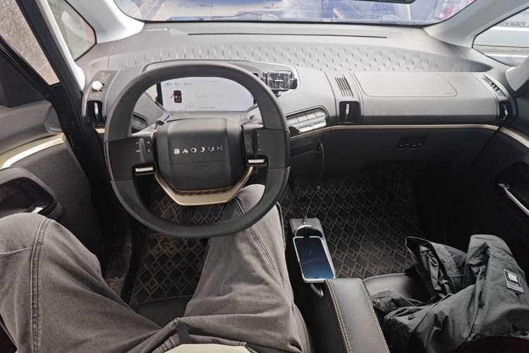 Used Baojun KiWi EV 2021 Designer Ternary Lithium Center Console