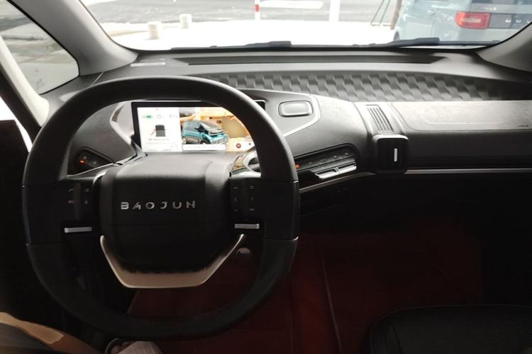 Used Baojun KiWi EV 2021 Artist Model Ternary Lithium Center Console