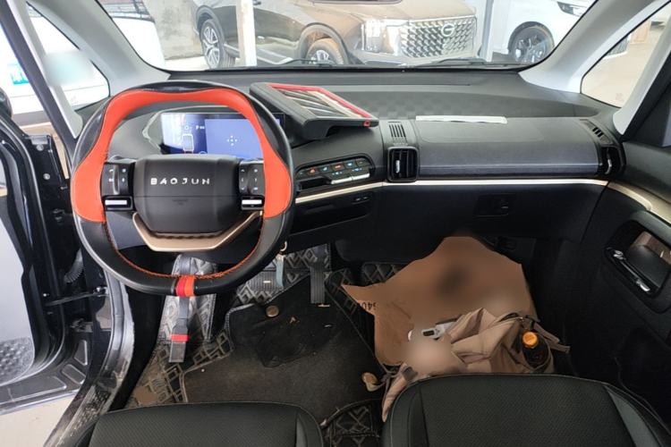 Used Baojun KiWi EV 2021 Designer Lithium Iron Phosphate Center Console