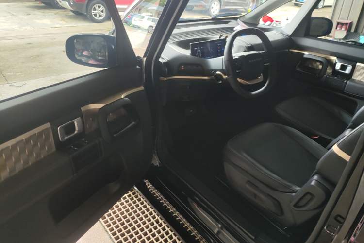 Used Baojun KiWi EV 2021 Designer Lithium Iron Phosphate Driver Seat