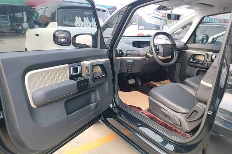 Used Baojun KiWi EV 2021 Artist Model Lithium Iron Phosphate Driver Seat