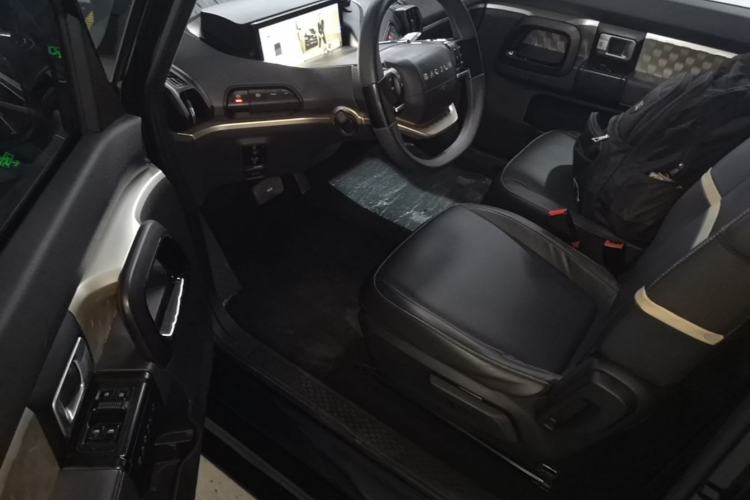 Used Baojun KiWi EV 2021 Artist Model Lithium Iron Phosphate Driver Seat