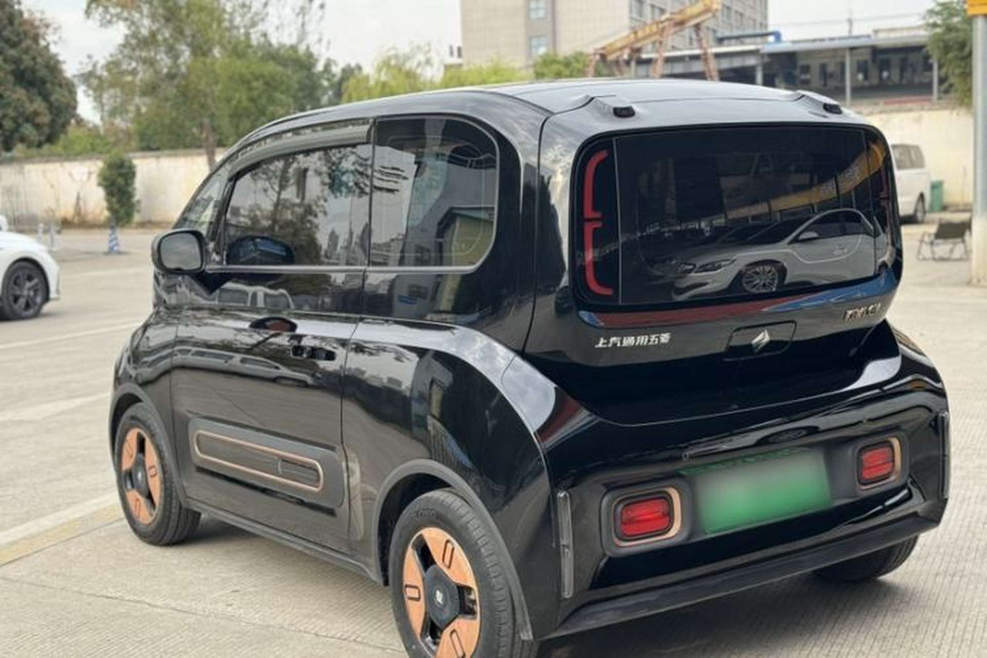 Used Baojun KiWi EV 2021 Artist Model Ternary Lithium Exterior 2