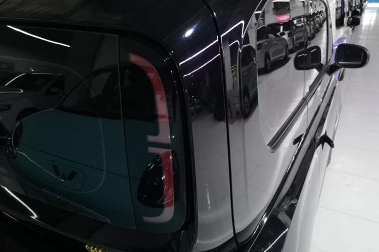 Used Baojun KiWi EV 2021 Artist Model Lithium Iron Phosphate Exterior 3