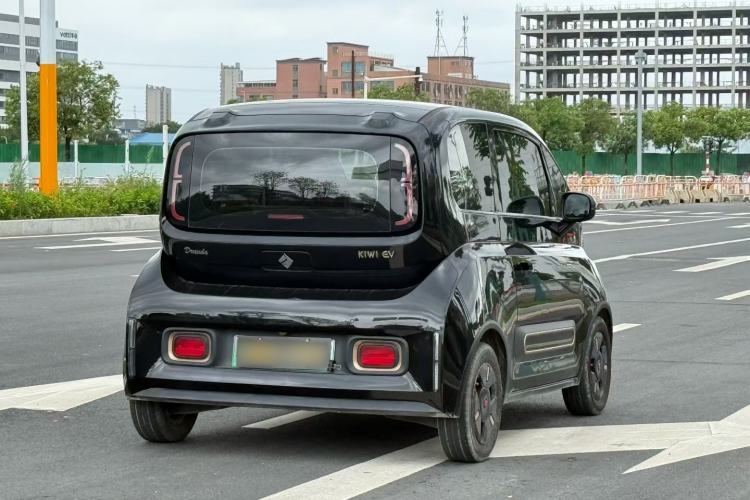 Used Baojun KiWi EV 2021 Artist Model Ternary Lithium Exterior 7