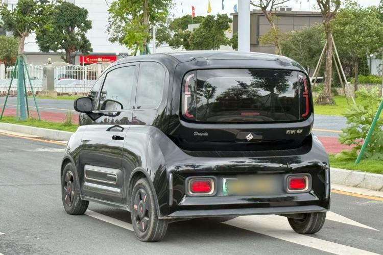 Used Baojun KiWi EV 2021 Artist Model Ternary Lithium Exterior 8