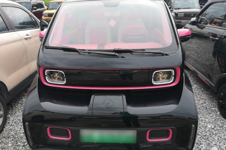 Used Baojun KiWi EV 2021 Artist Model Ternary Lithium Front