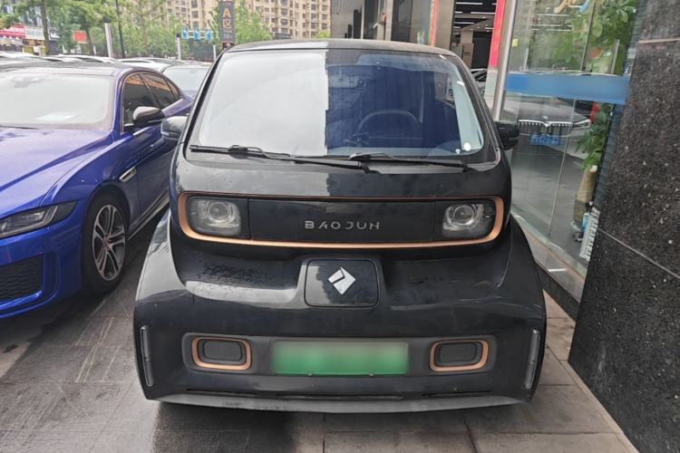 Used Baojun KiWi EV 2021 Designer Ternary Lithium Front